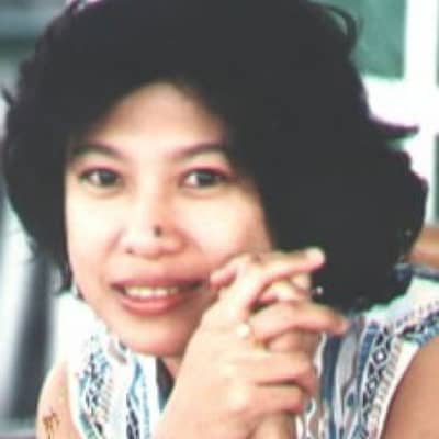delia