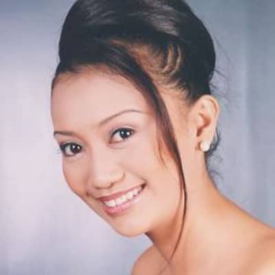 jenneh lou