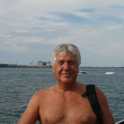 handsome58