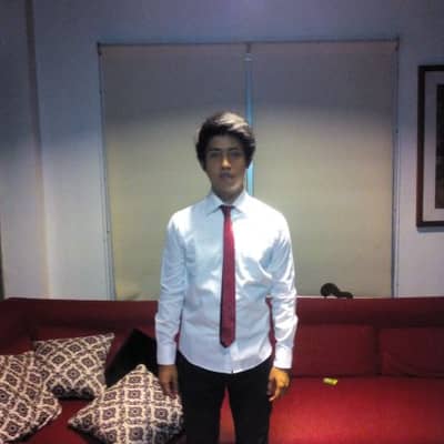 Collegeboy44