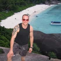 Simon M