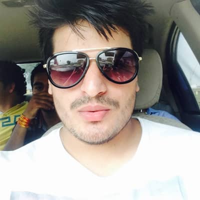 Roshan chandela