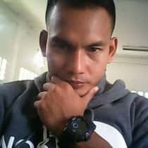 Jhay Manalo