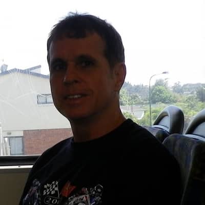 Garry Warren