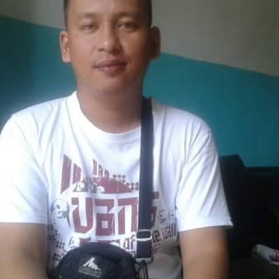 Francis asistio