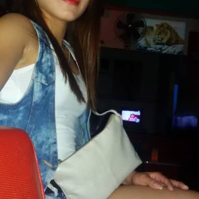 anjelica de leon