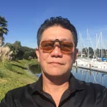 Alex vuong