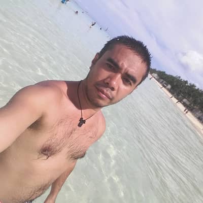 SingleMike38