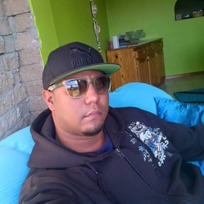 Riaan