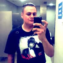 Me J