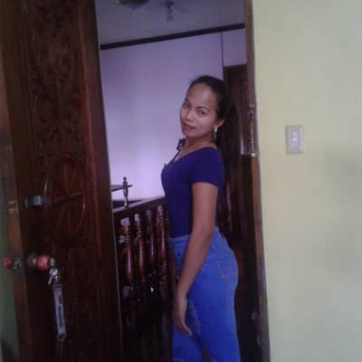 Jerly resando