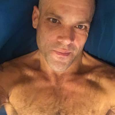 Robert M