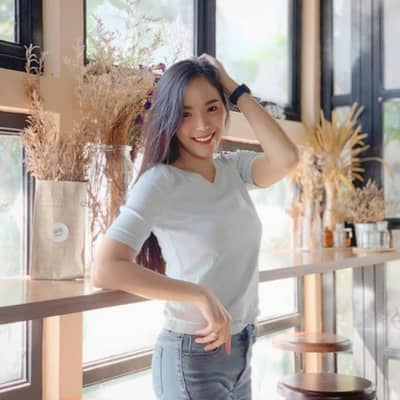 Amanda Grace Flores