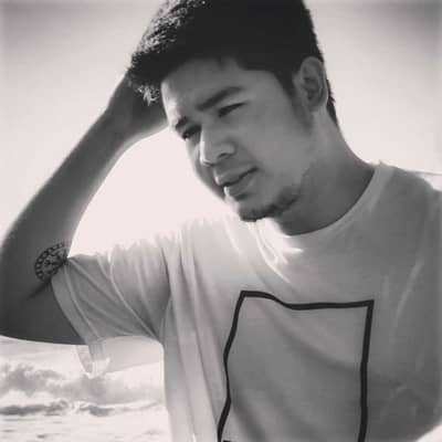 Justin Damian