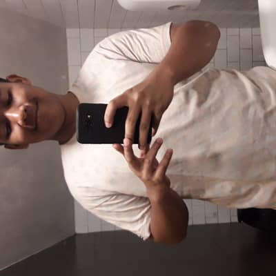 Nheil carl