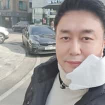 kim jong hyuk