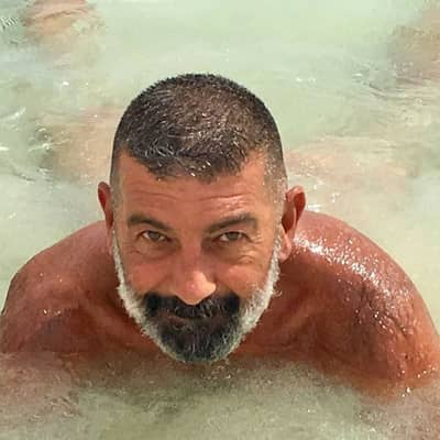 dr Anthony vill