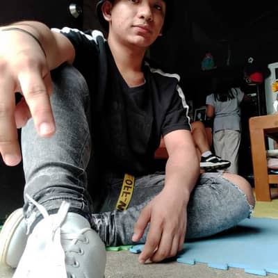 daks