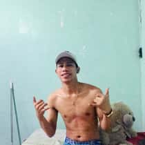 Max Smith Alcantara