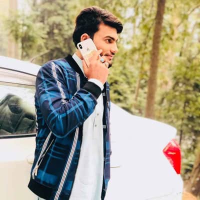 Zeeshan khan