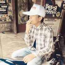 Lhes