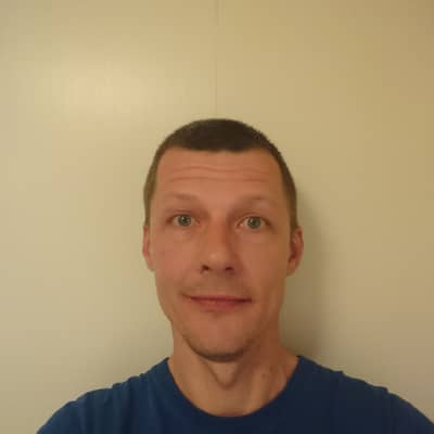 Tomas