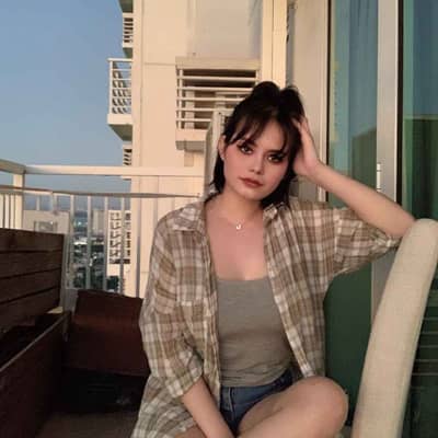 Ava