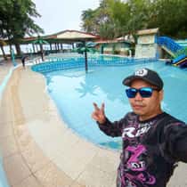 Jhong