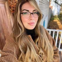 Daniella love
