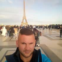 lukaslukas
