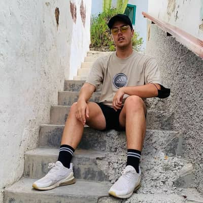 Mike Sartouirs