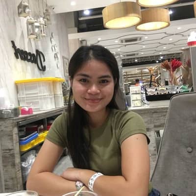 Nicole_28