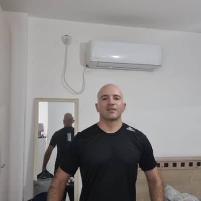 tzachi