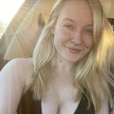 Alice rose