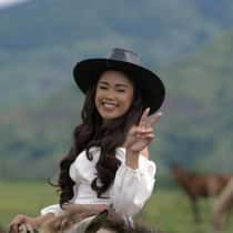 LovelyGloria