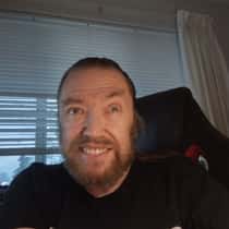 Guitar Man   (stu)