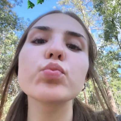 mia