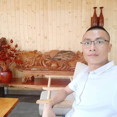Jogn Hùng
