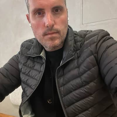 Nikos