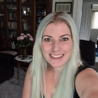 RosaReadMyProfile