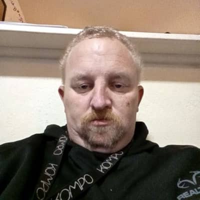 Groovyguy23
