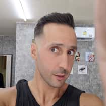 Mo