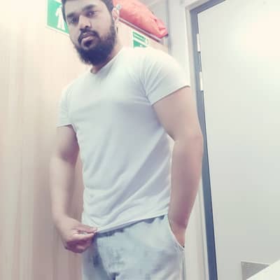 Faiz Khan