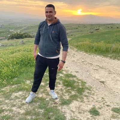 sezer